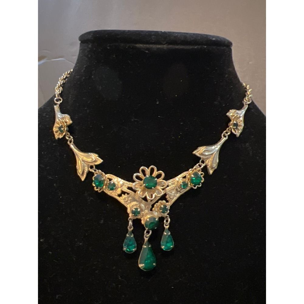 Fabulous Green Rhinestone Vintage Necklace. wa123